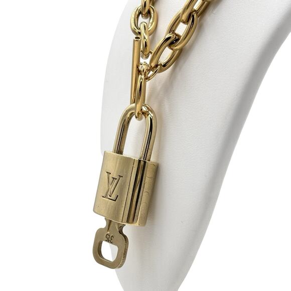 Authentic Louis Vuitton Lock & Key with Unbranded Gold Plated Toggle Necklace - Picture 5 of 10